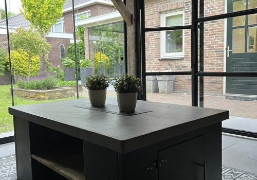 Kozijn met glazen tuindeuren