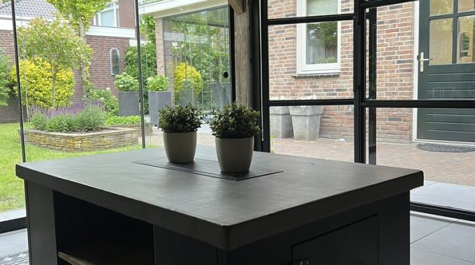 Kozijn met glazen tuindeuren